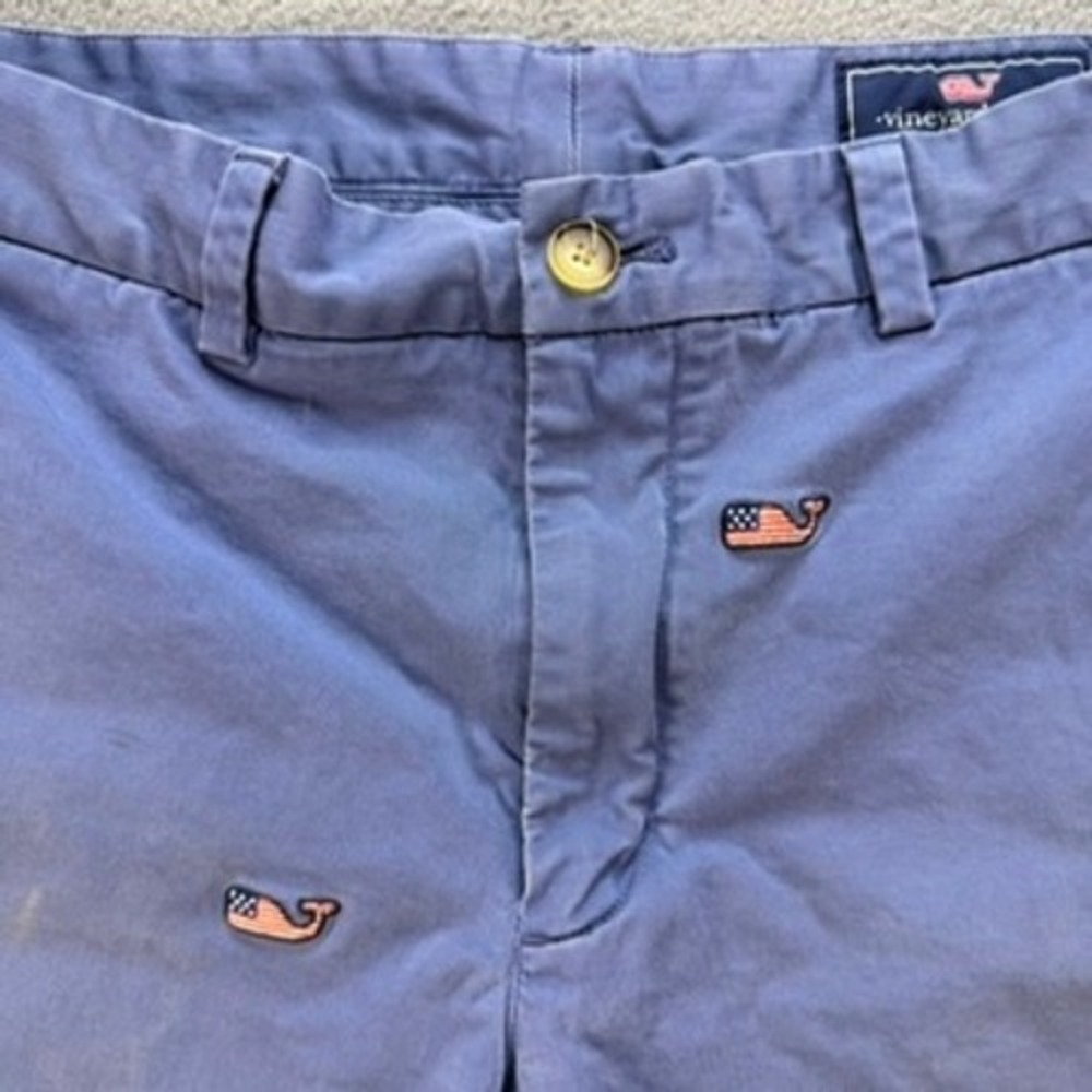 Vineyard Vines Shorts Mens 30 Blue Chino USA Flag Whale Embroidered Preppy - Picture 6 of 12